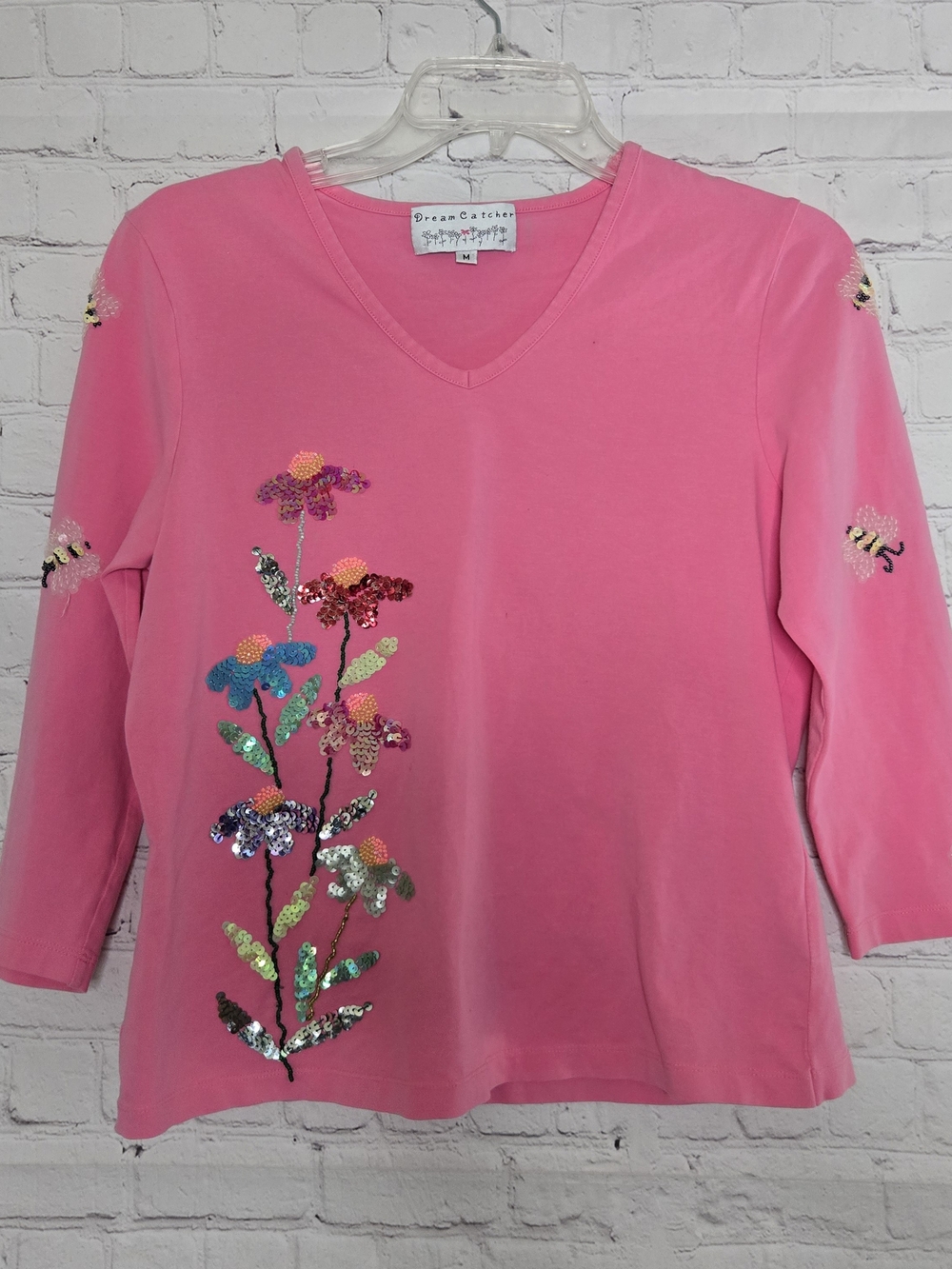 Vtg y2k whimsical bee and flowers sequin top Dream Catcher pink sequin floral